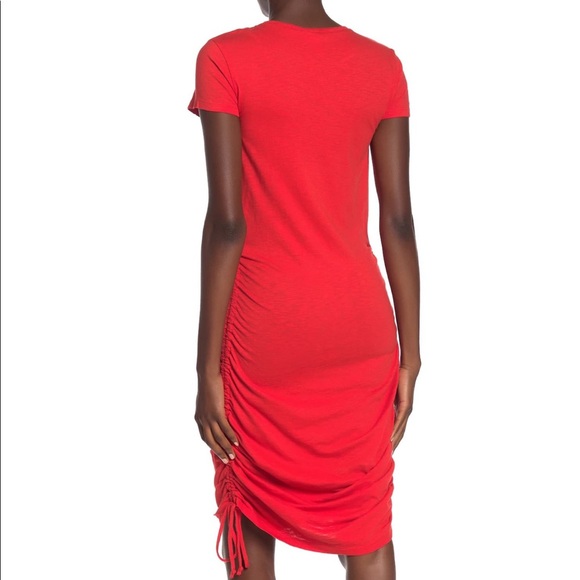 🆕 SUSINA RED RUCHED MIDI DRESS - Picture 2 of 8